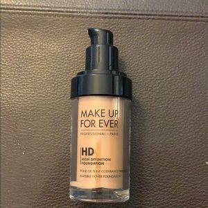 💕MAKEUP FOREVER FOUNDATION💕